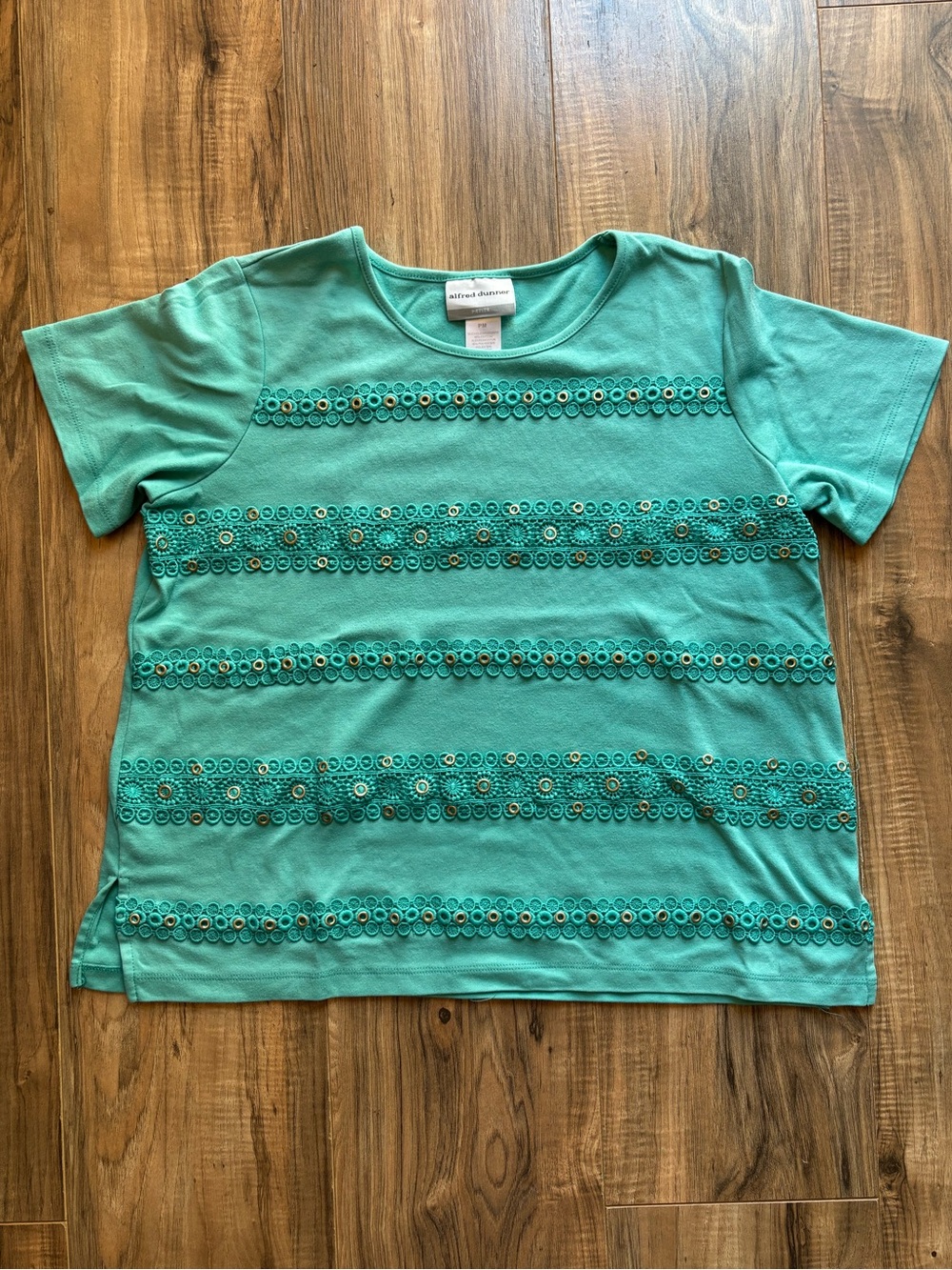Alfred Dunner aqua top embroidered metal sequins eyelet stripes Size PM